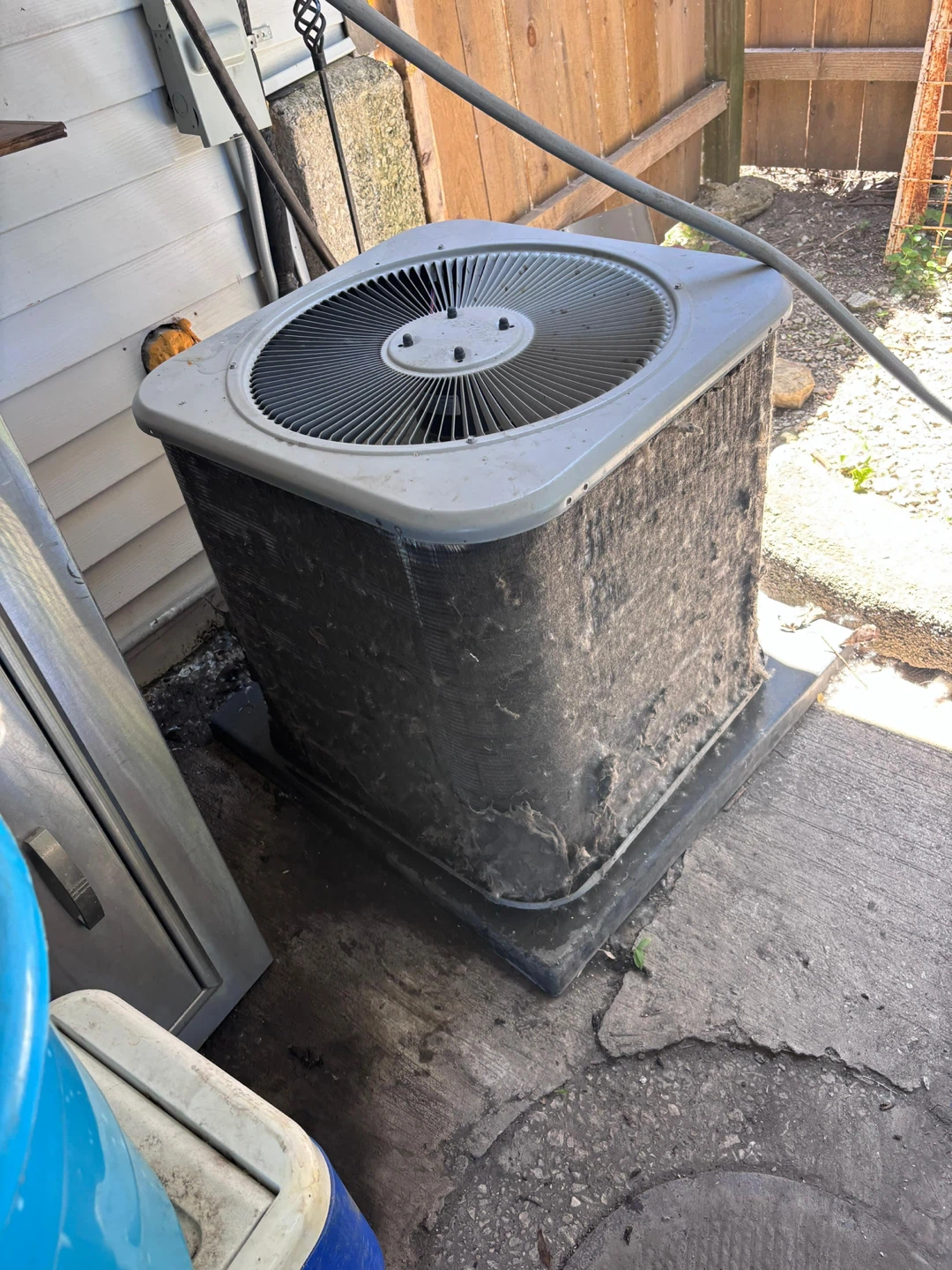 Cleaning Trane Air Conditioner Unit - photo 2