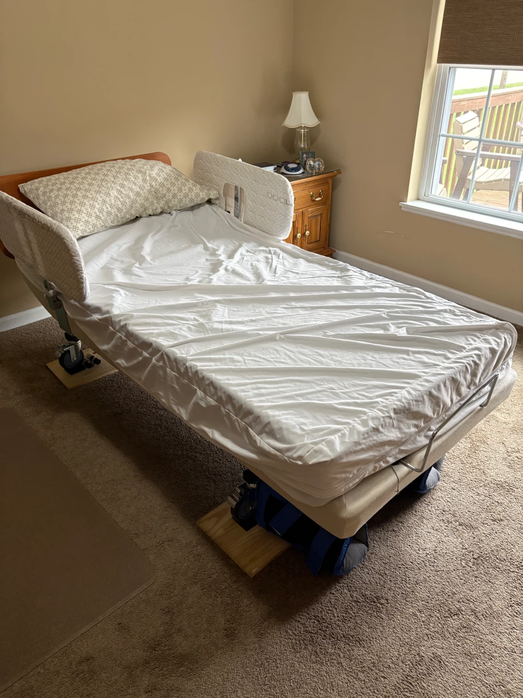 Supernal Hospital Bed with Remote - photo 3