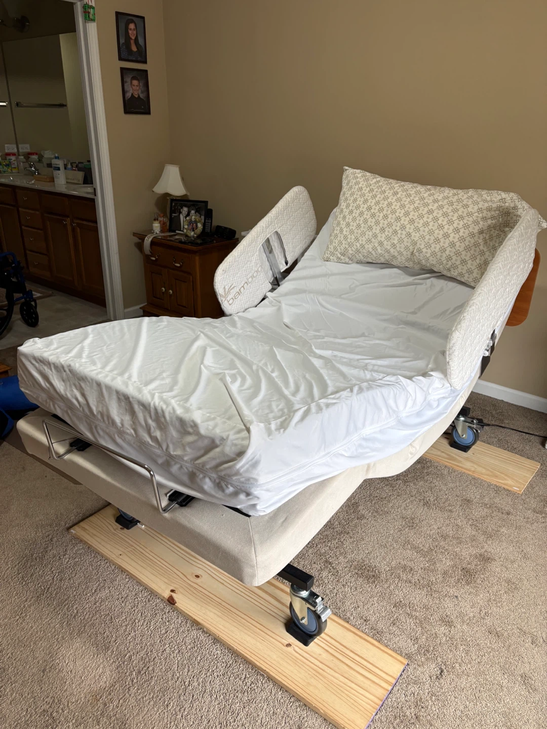 Supernal Hospital Bed with Remote - photo 2