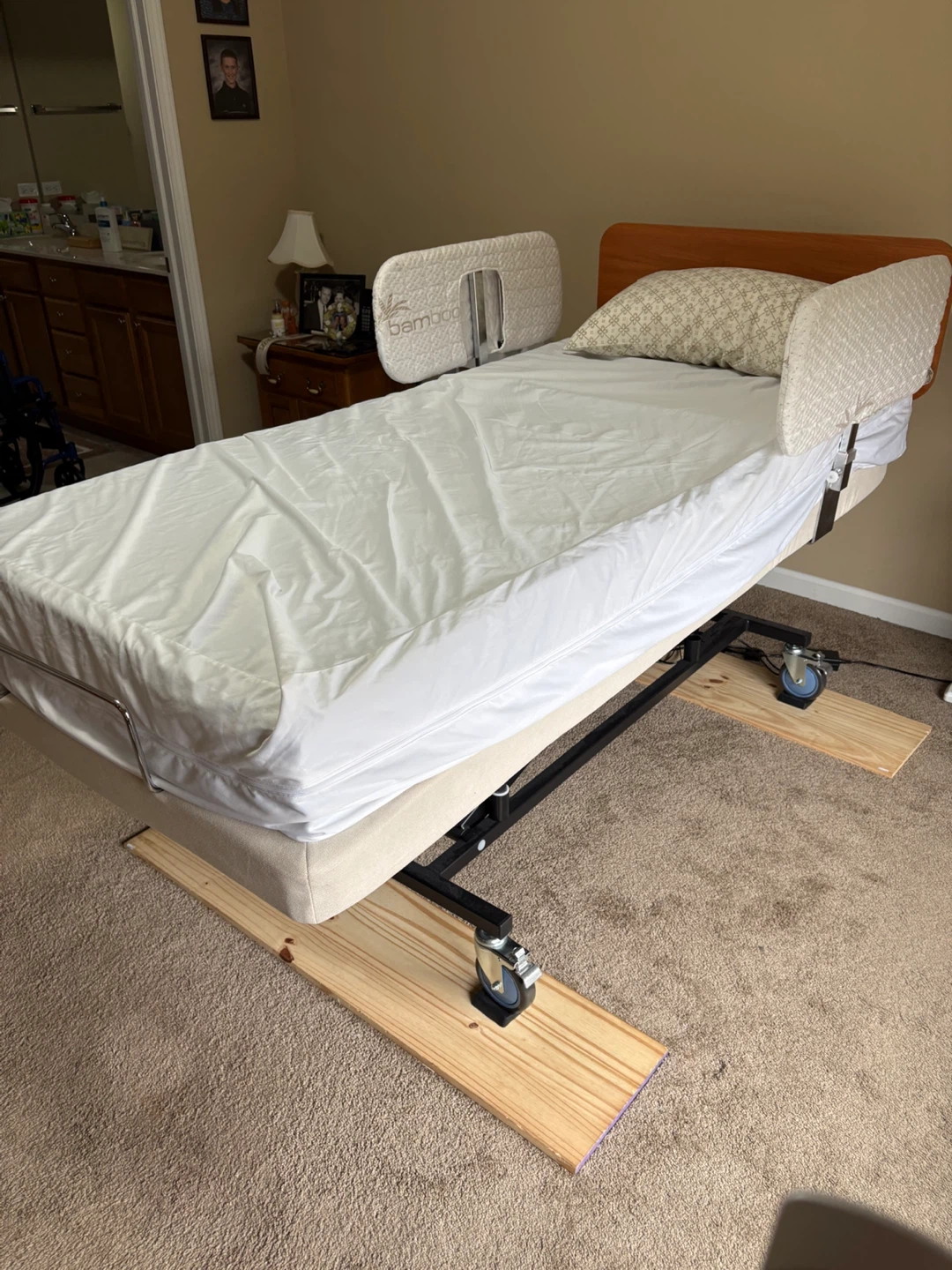 Supernal Hospital Bed with Remote - photo 4