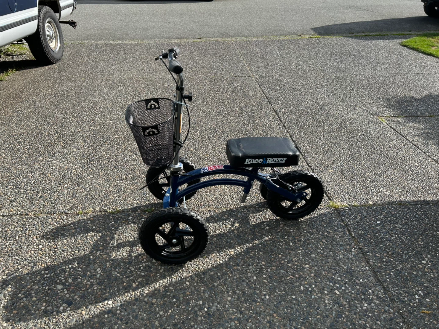 KneeRover Scooter with Basket - photo 2