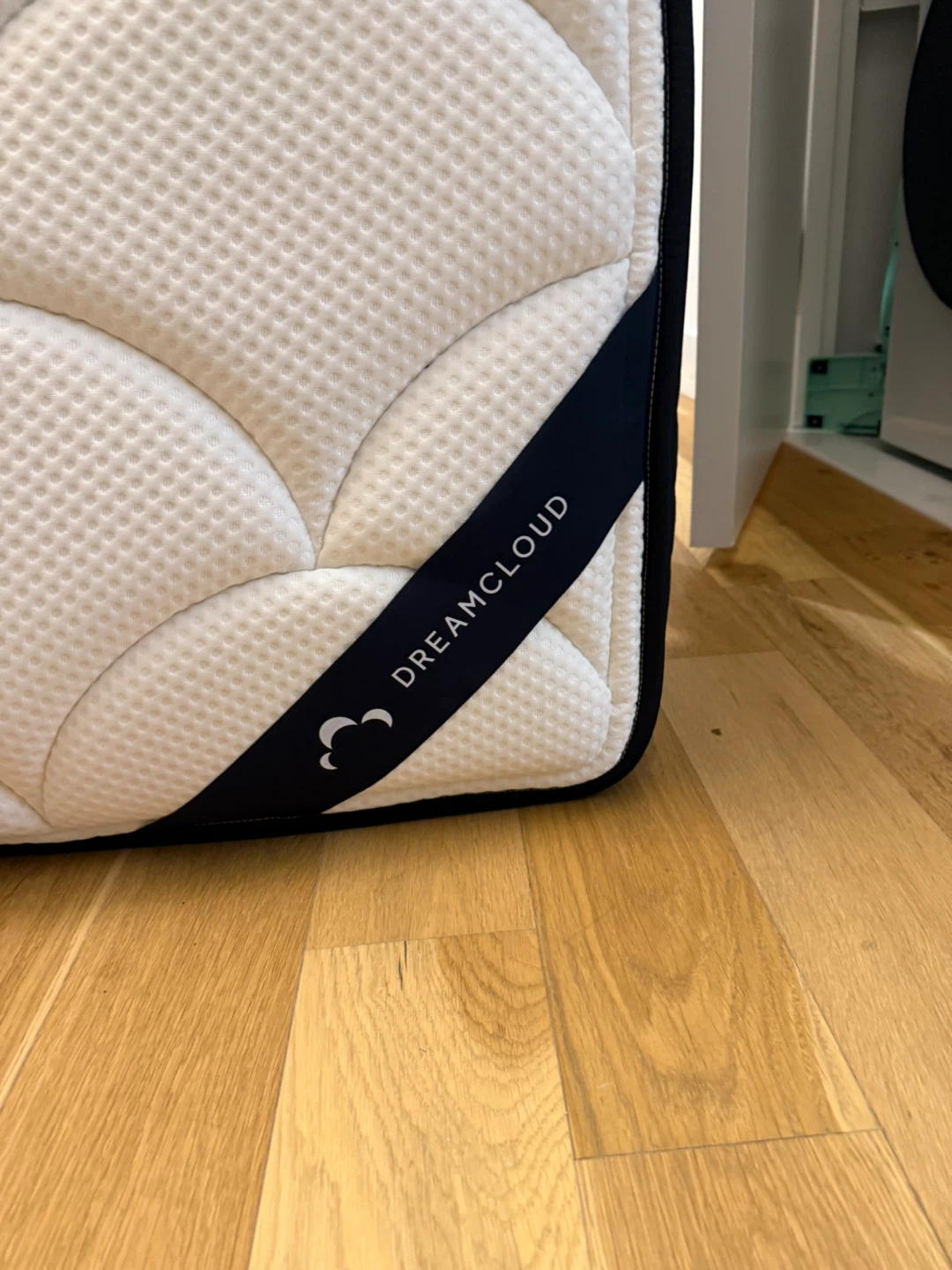 DreamCloud Hybrid Mattress - photo 2
