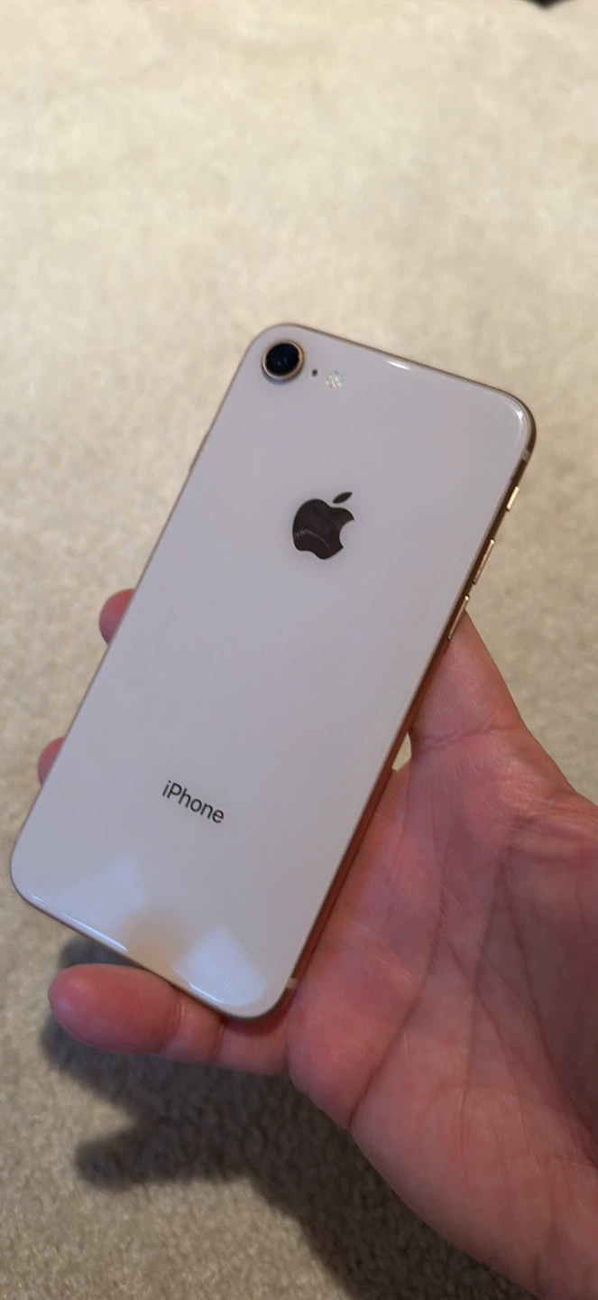 iPhone 8 for parts-Gold, Home button fail - photo 3