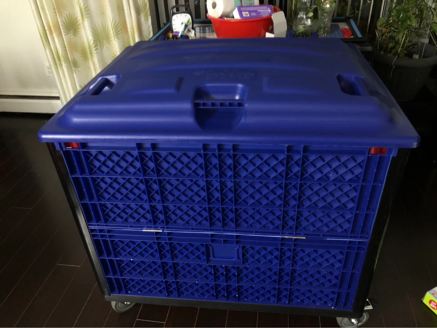 New GLOBAL INDUSTRIAL Rolling Bin with Lid - photo 2