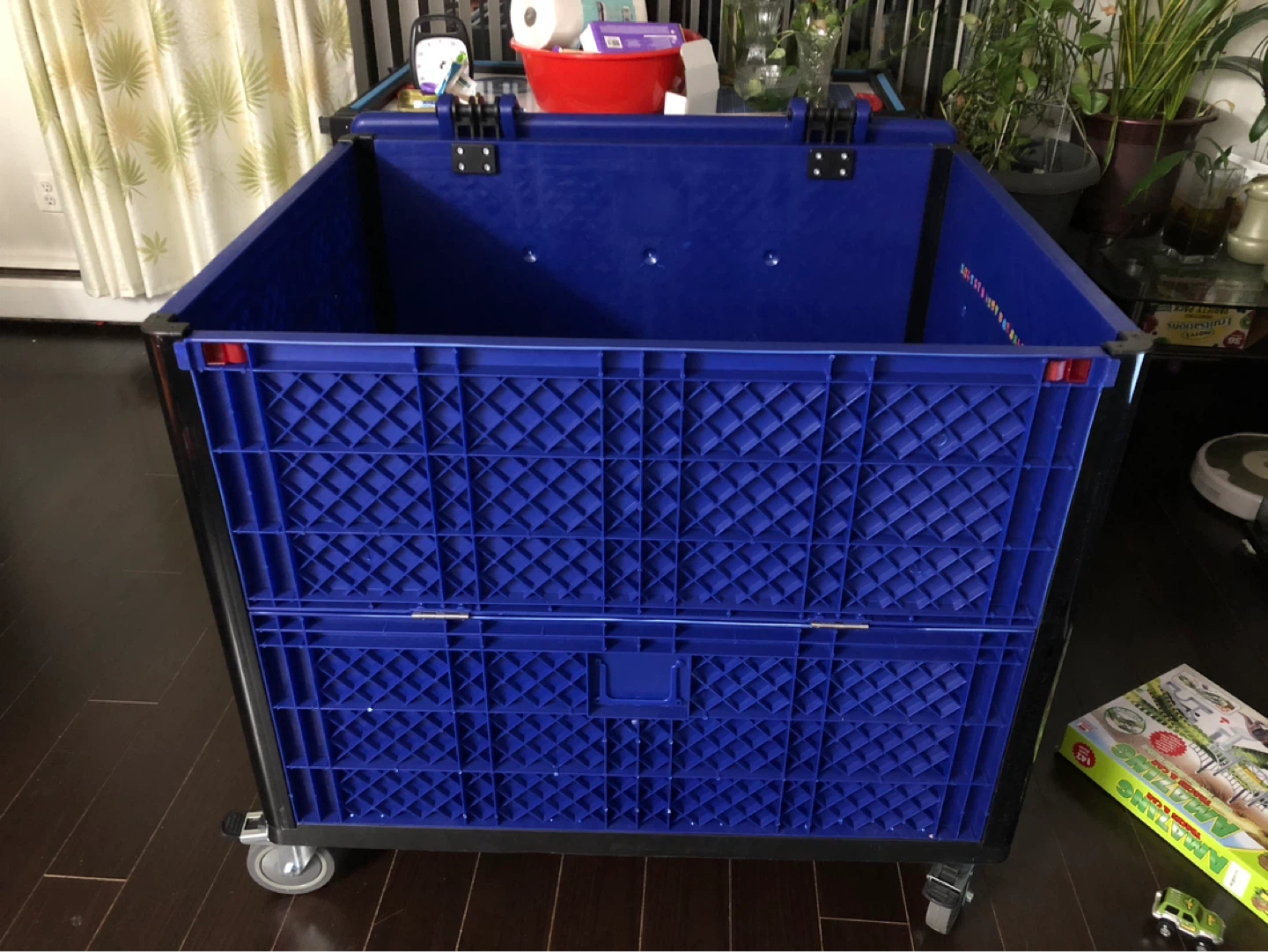New GLOBAL INDUSTRIAL Rolling Bin with Lid - photo 3