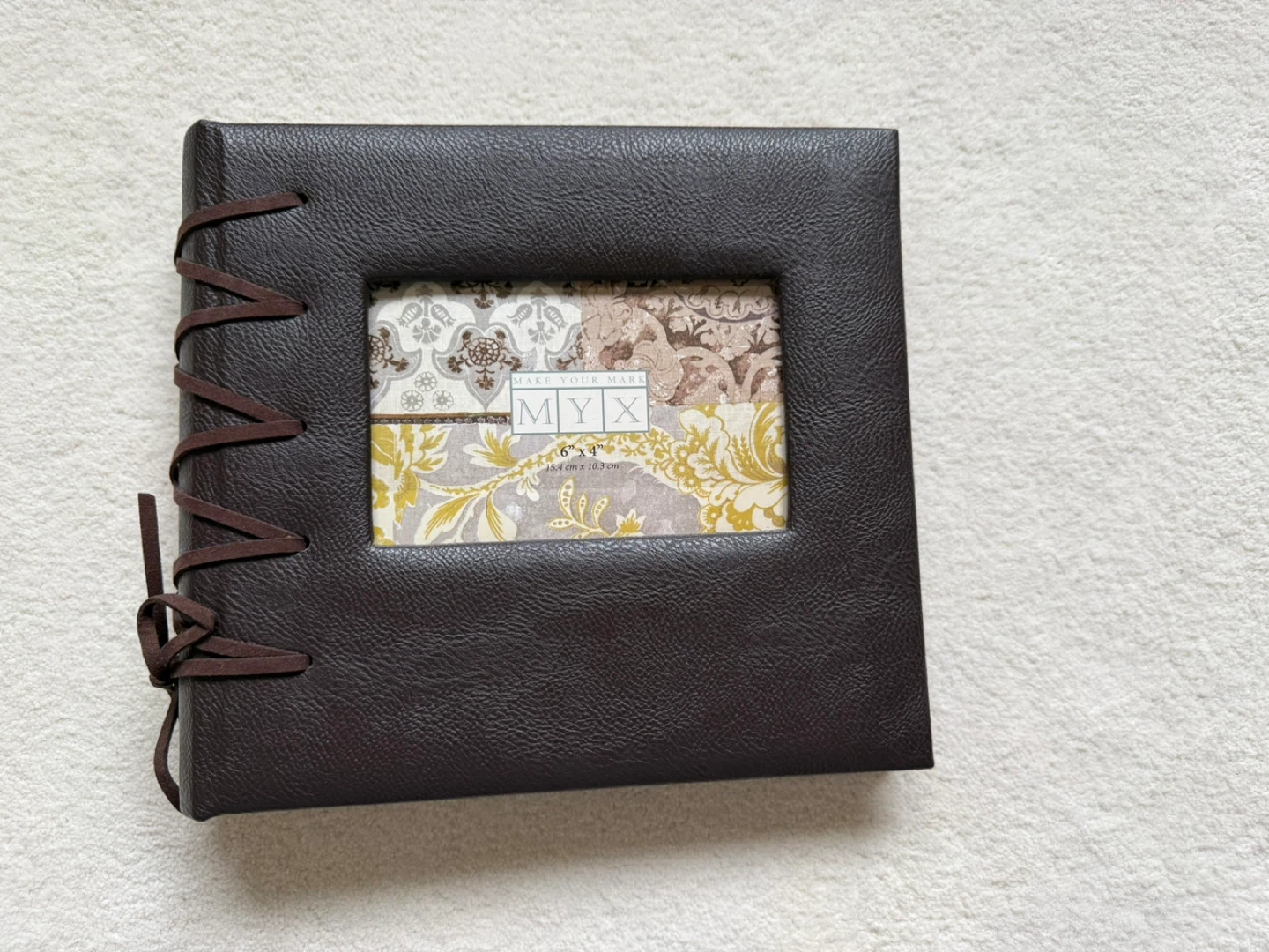 MYX Photo Album - Holds 200 4"x6" Photos