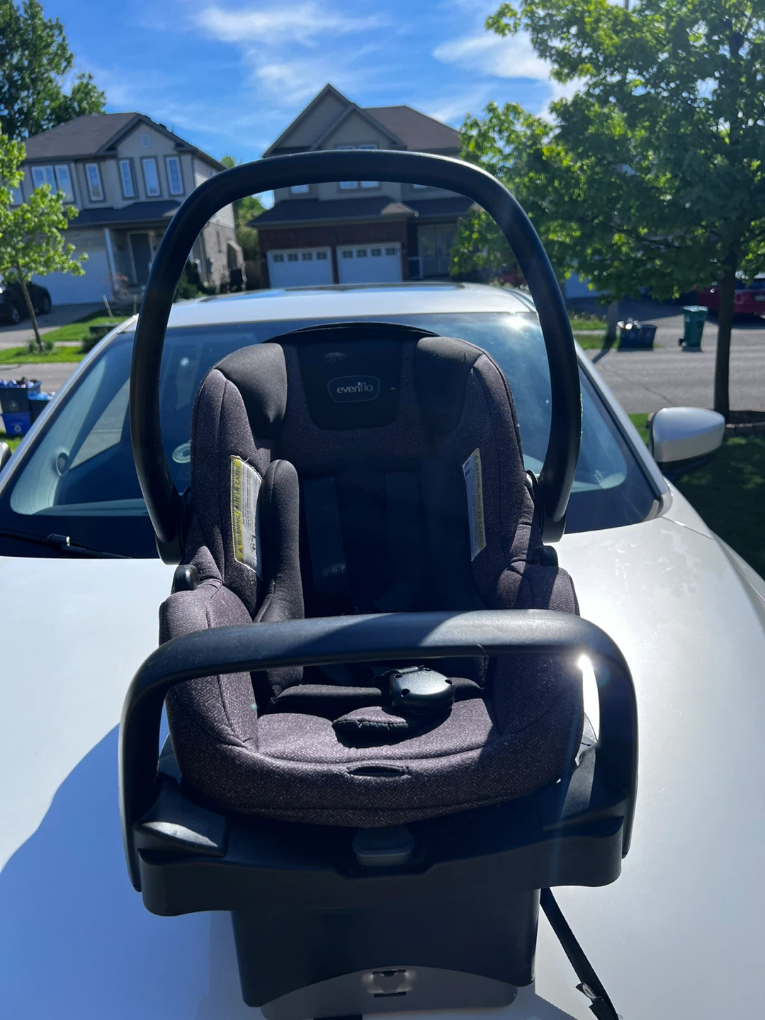Evenflo Infant Car Seat with Base
