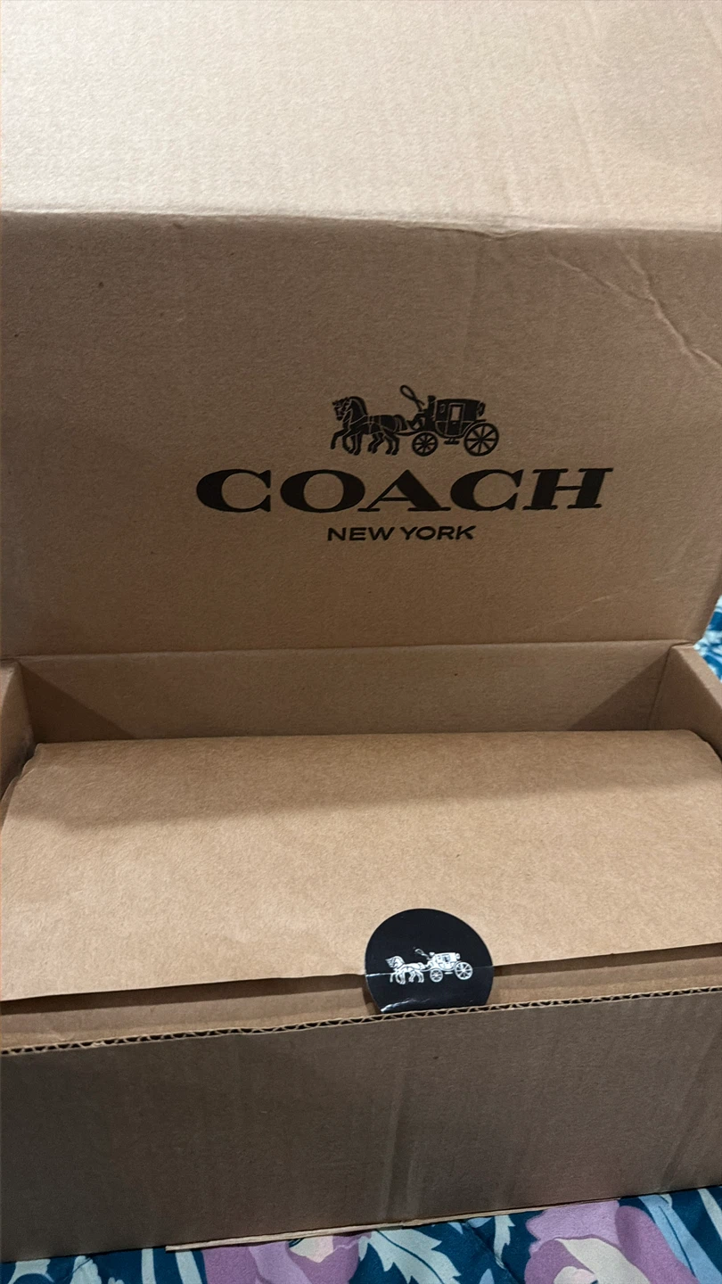 Brand New Coach New York hand purse in Dust Bag and Box