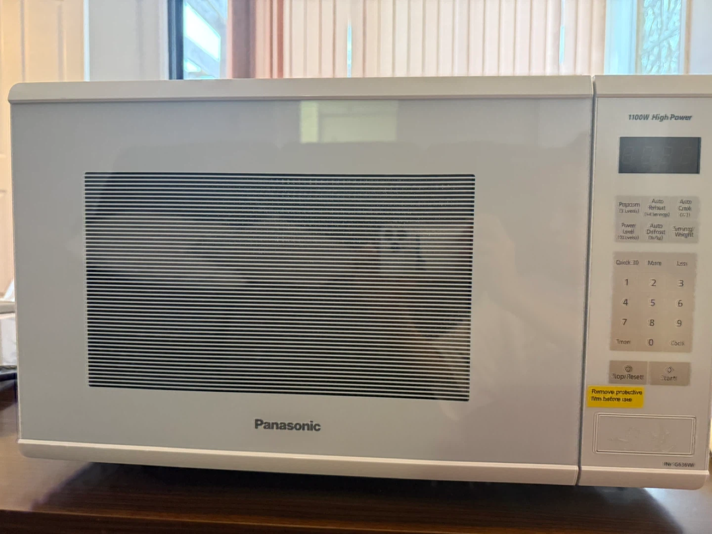 Panasonic NN-SG636W Microwave Oven 1.3 Cu.Ft./1100W