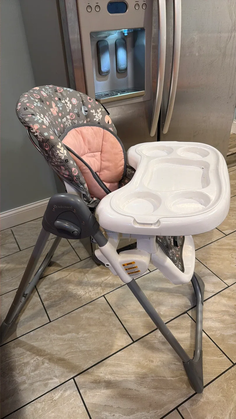 Baby Trend High Chair - photo 3