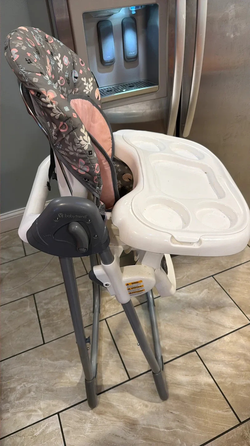 Baby Trend High Chair - photo 4