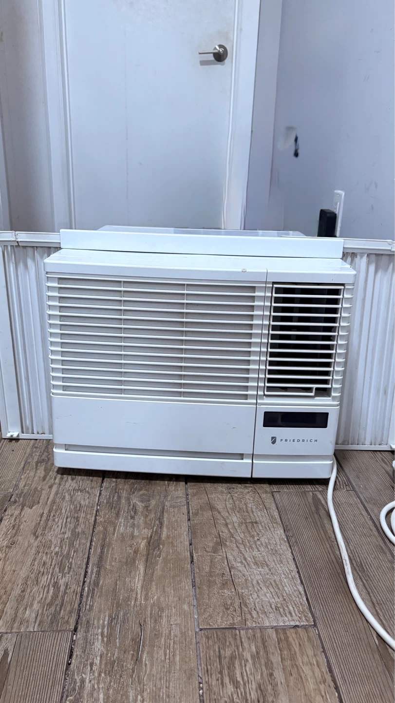 Friedrich Room Air Conditioner 6000BTU