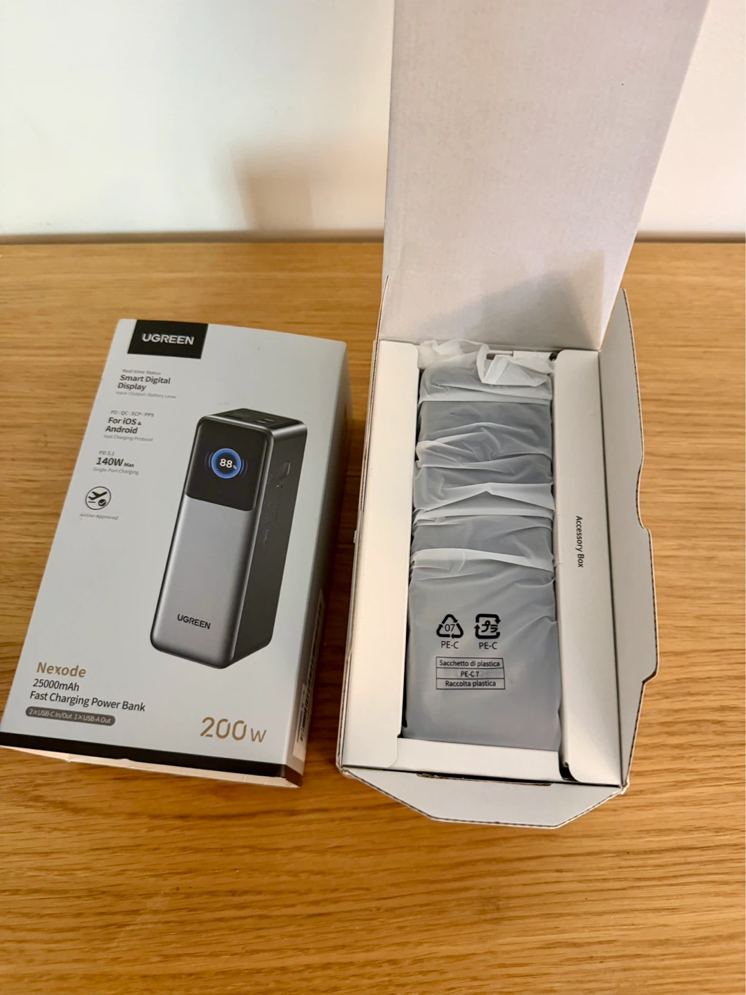 UGREEN Nexode 25000mAh Fast Charging Power Bank 200W - photo 2