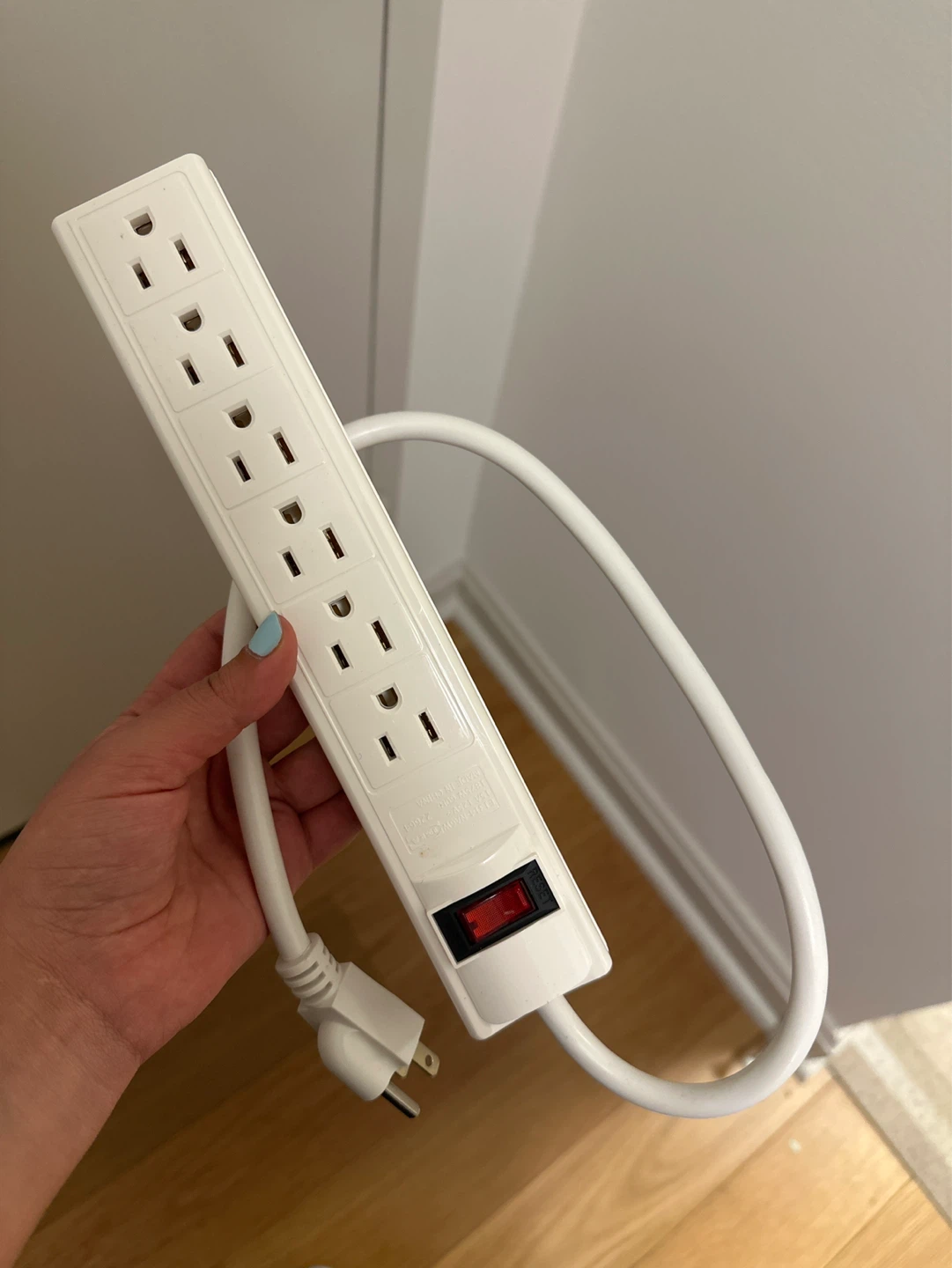 White 6-Outlet Power Strip Surge Protector