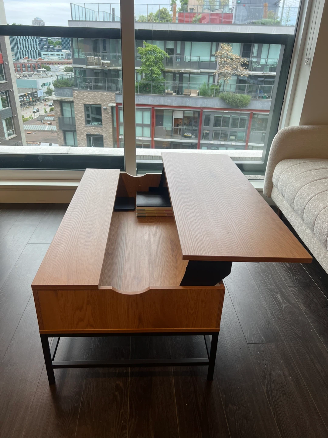 Wooden lift-top coffee table