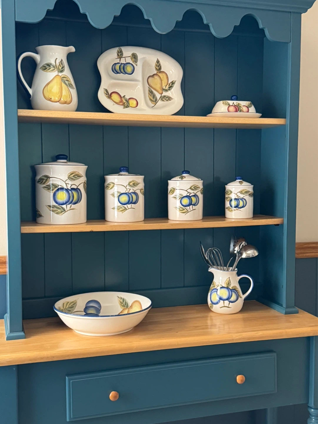 19 piece Fruit Motif Kitchenware Collection