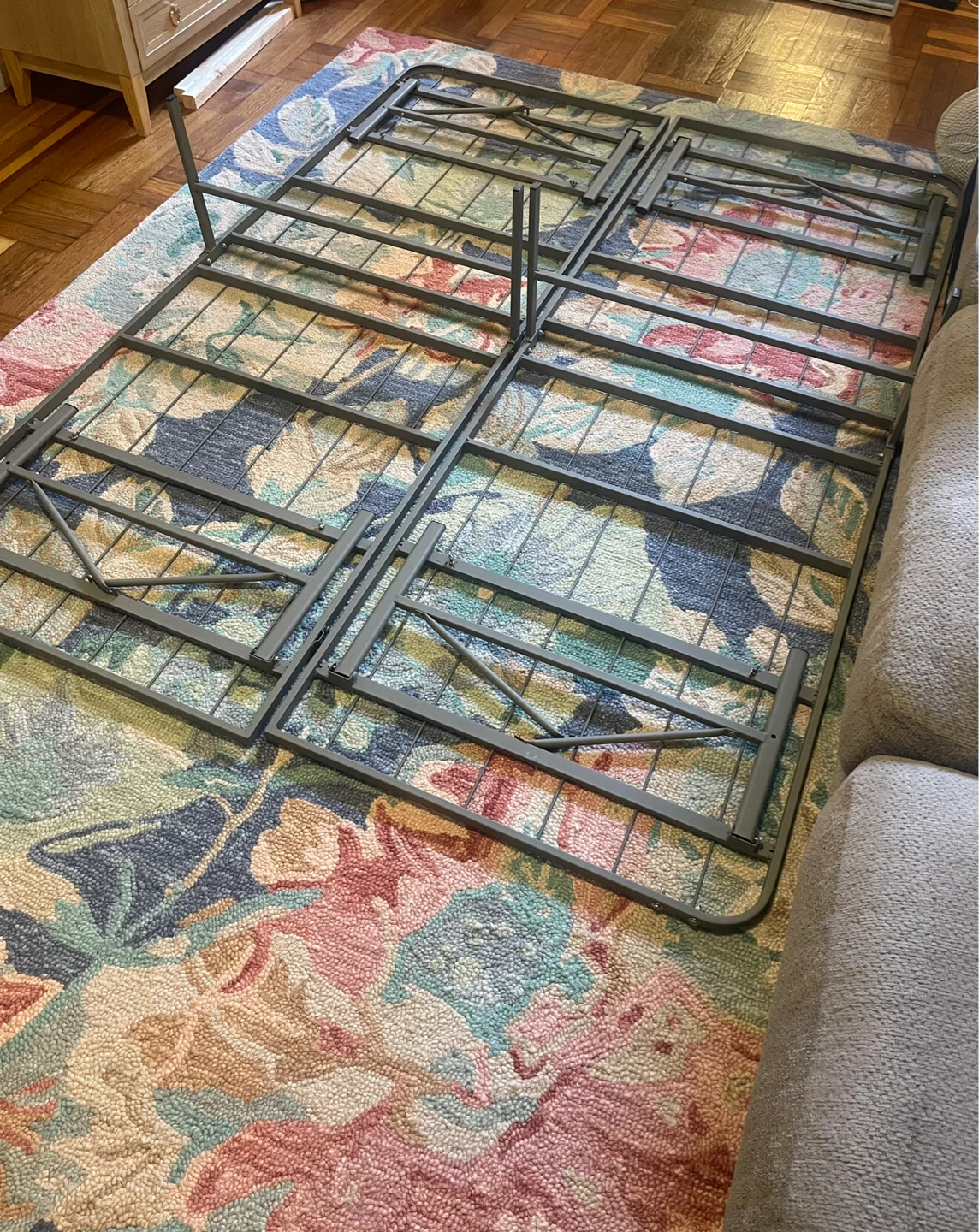 Queen size Metal Bed Frame