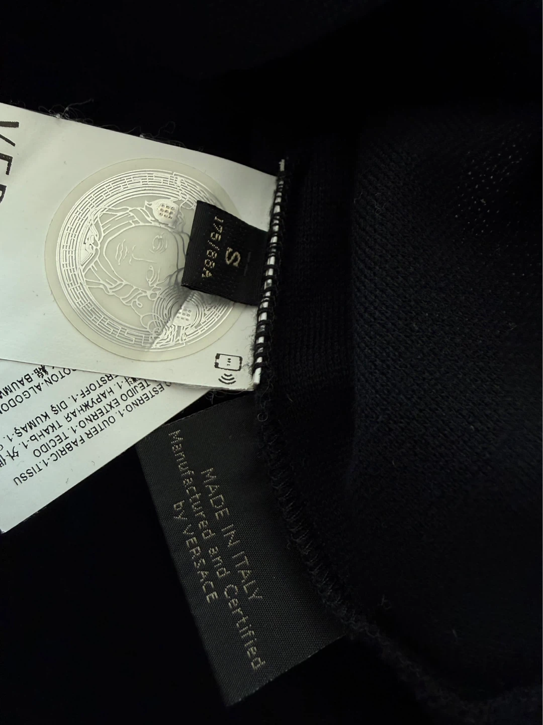 $165 Versace Gold ‘Royal’ Polo Authentic QR Code Size Small - photo 4