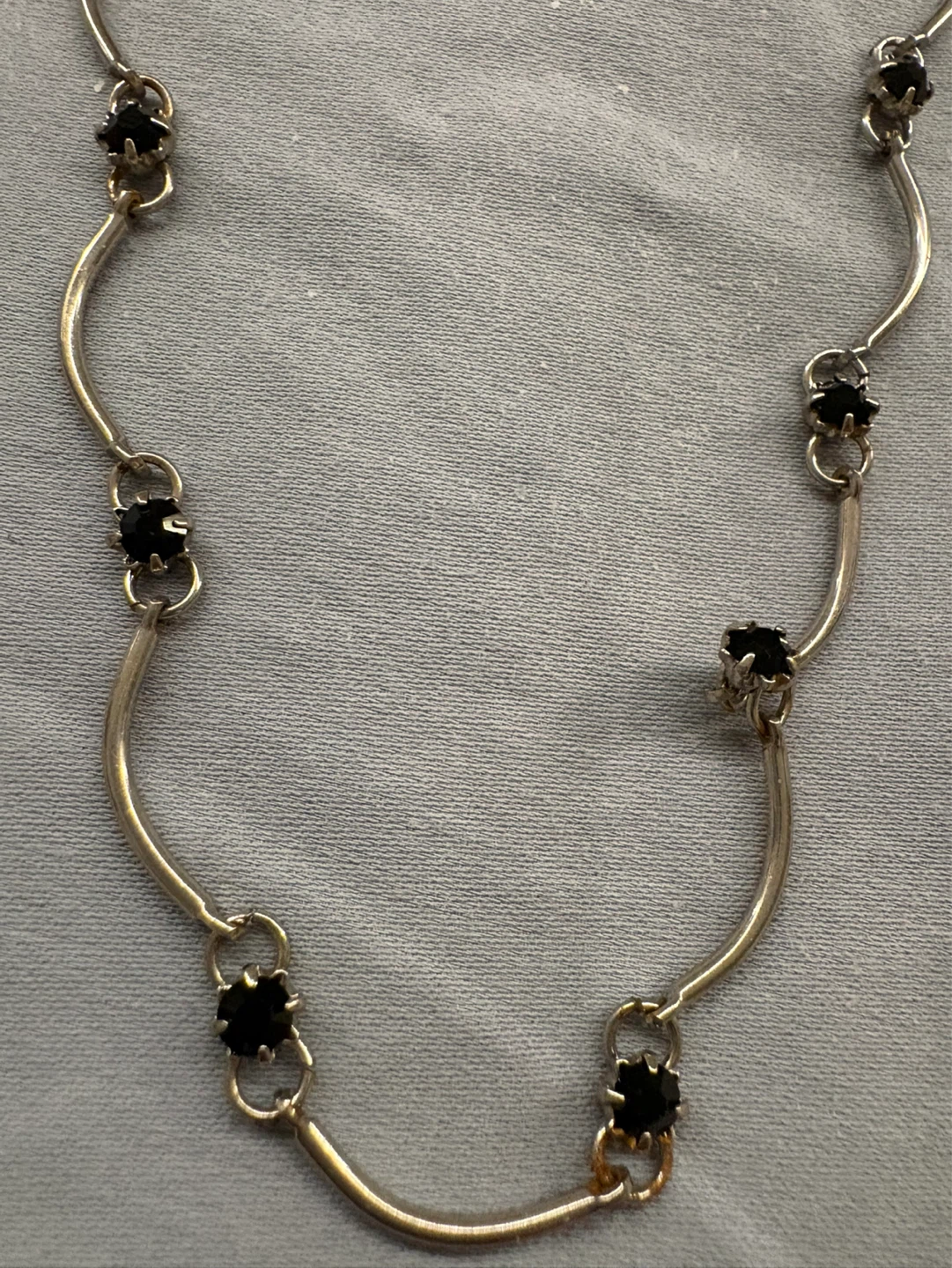 Silver-tone necklace with black stones and cat pendant necklace - photo 3
