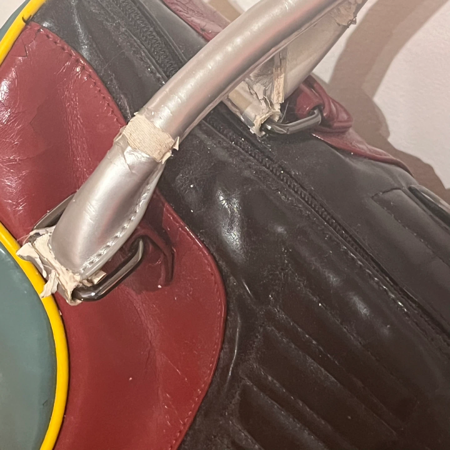 *MOVING SALE* Star Wars Boba Fett Handbag - photo 4