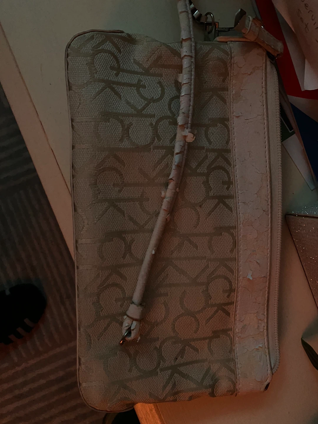 Calvin Klein Wristlet Clutch Bag - Beige - photo 2