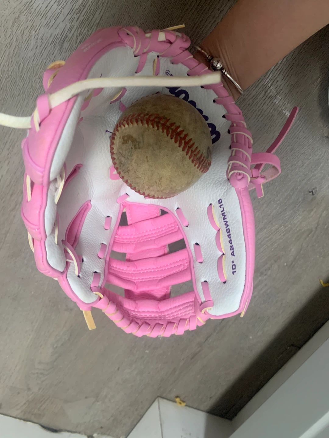 Wilson T-Ball Glove Pink 10" - photo 4