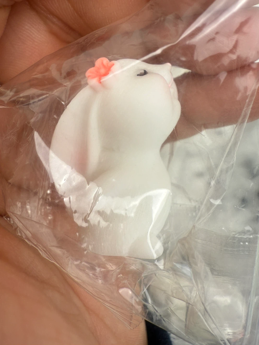 White Bunny Figurines 6pcs - photo 3