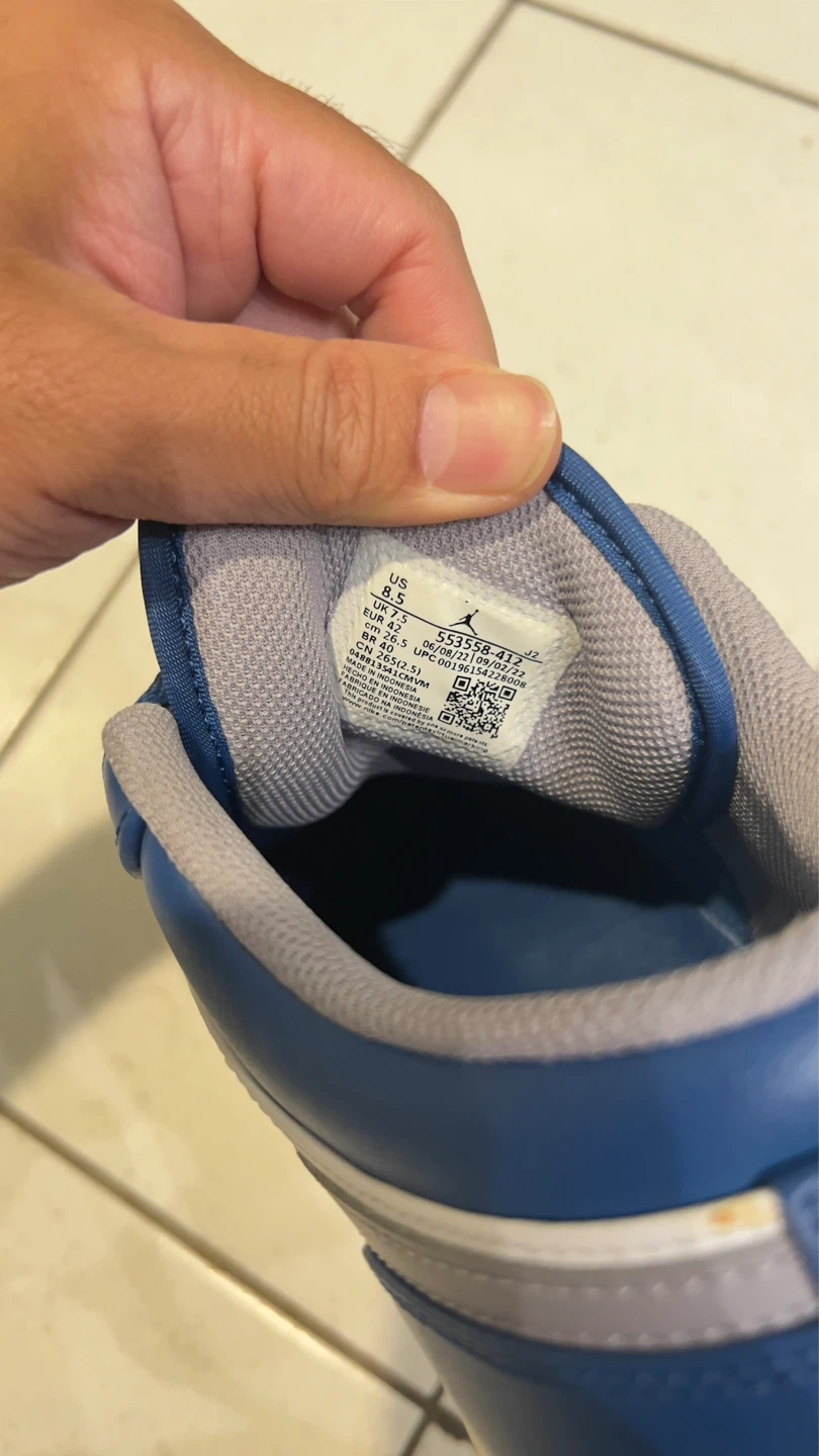 Nike Air Jordan 1 Low - photo 4