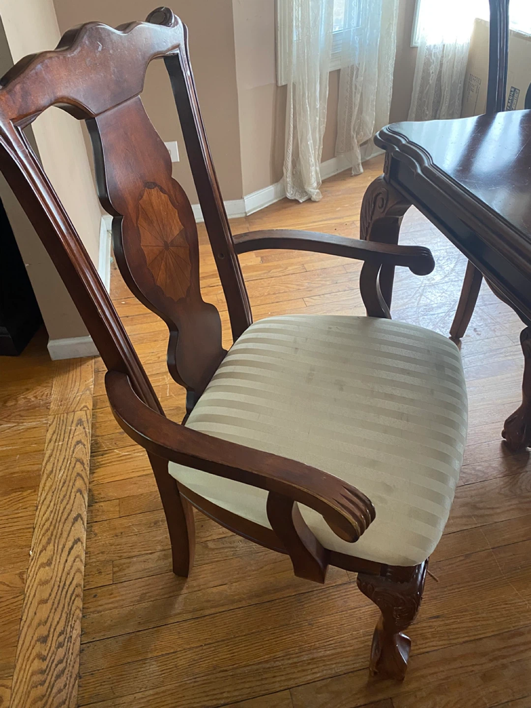 Dining table and 6chairs - photo 4