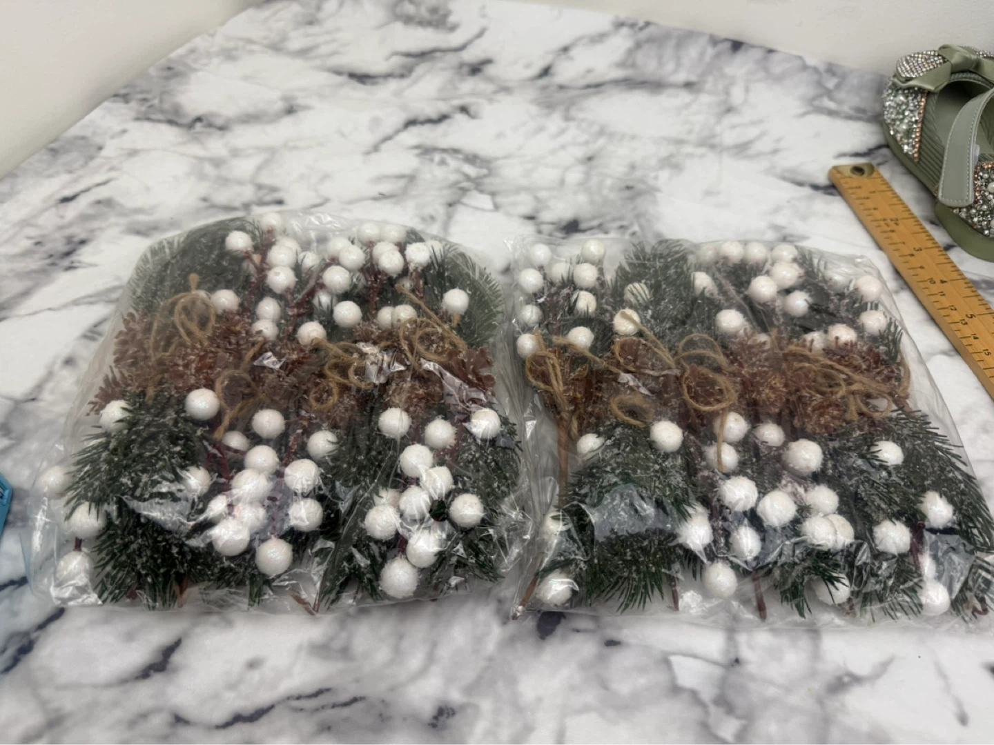 Set of 20 Christmas Artificial Pinecones with Berries Home Decor - photo 2