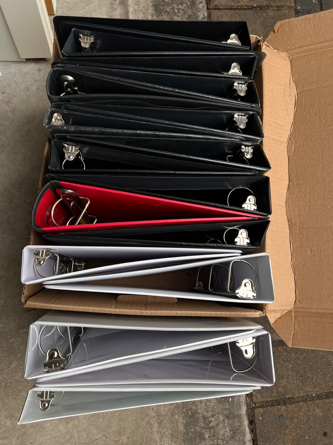 $50 for 17 Binders - photo 2