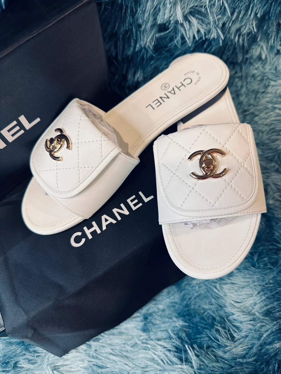 Chanel White sandles - photo 4