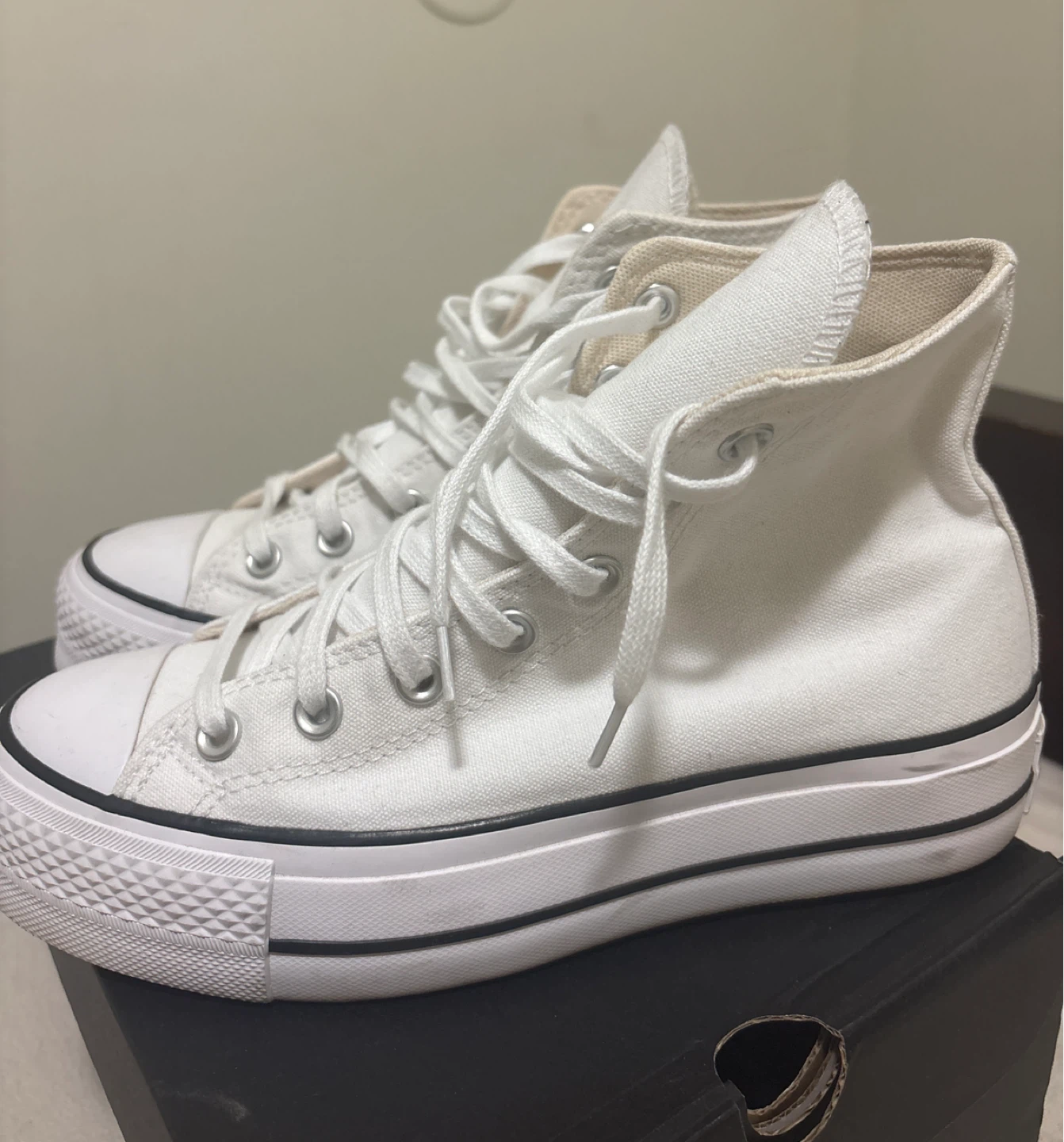 Chuck Taylor All Star Canvas Size 7 - photo 2