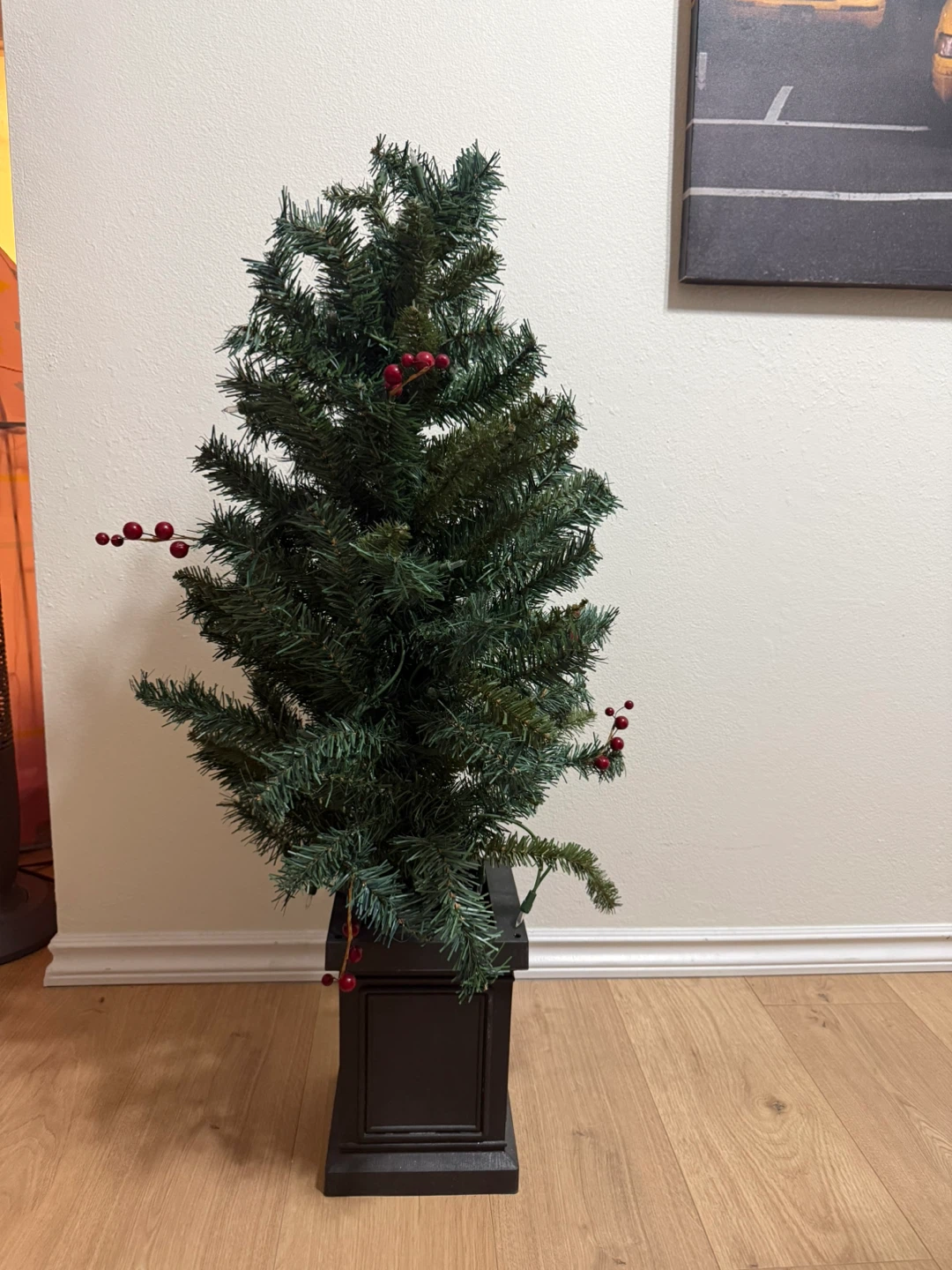 Artificial Christmas Tree with Berries - photo 2