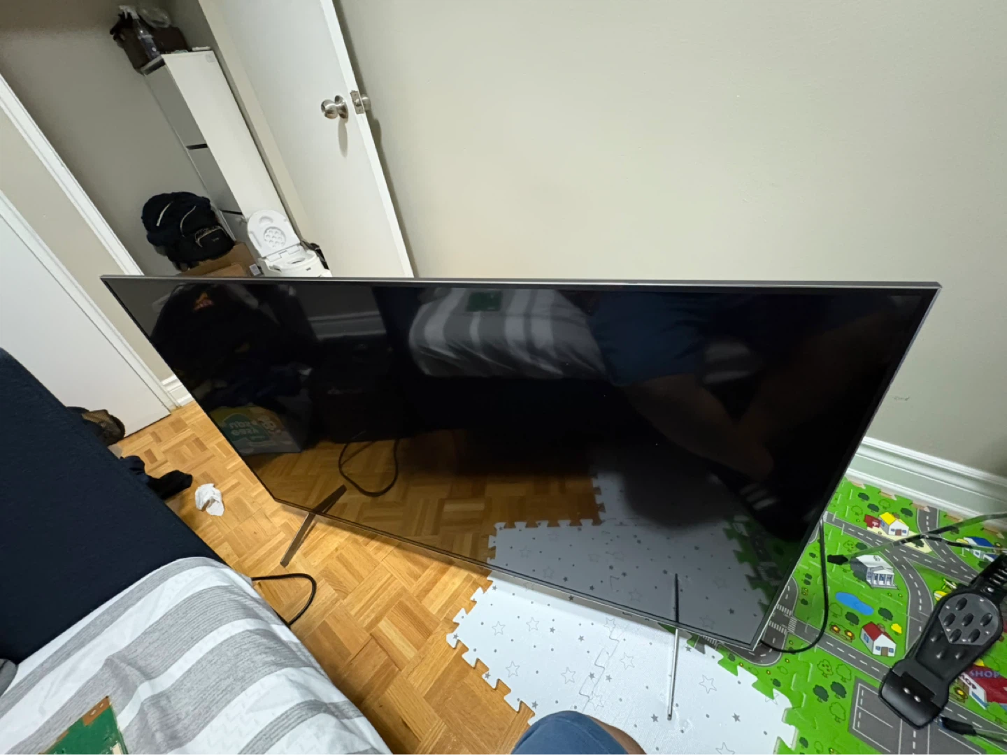 Sony XBR-55X900H (parts or repair) - photo 2