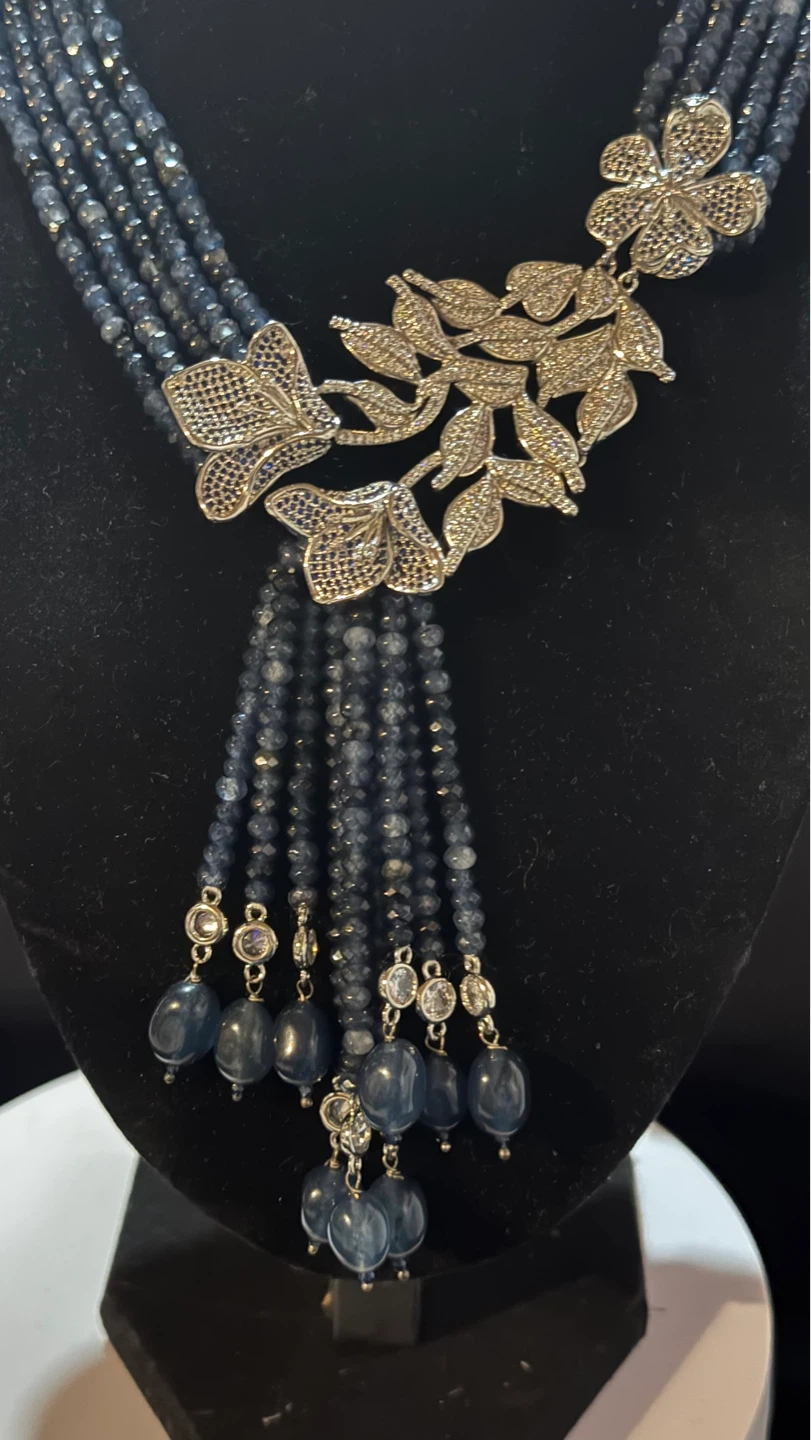 Semi precious Blue Beaded Necklace with Floral Clasp - photo 2