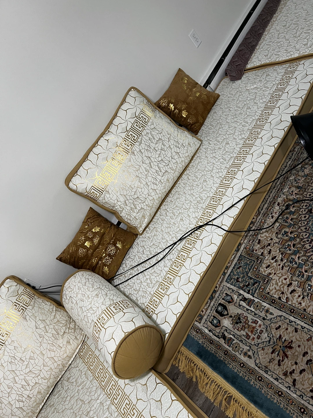 Set of decorative floor cushions and mattress - photo 2