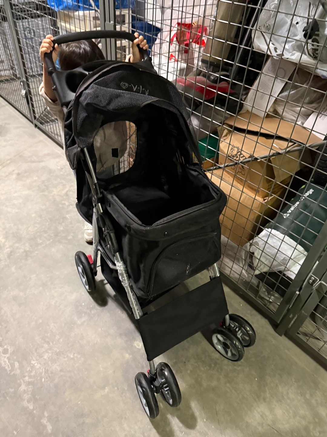 VIVO Black 4-Wheel Pet Stroller - Foldable (Excellent Condition) - photo 2