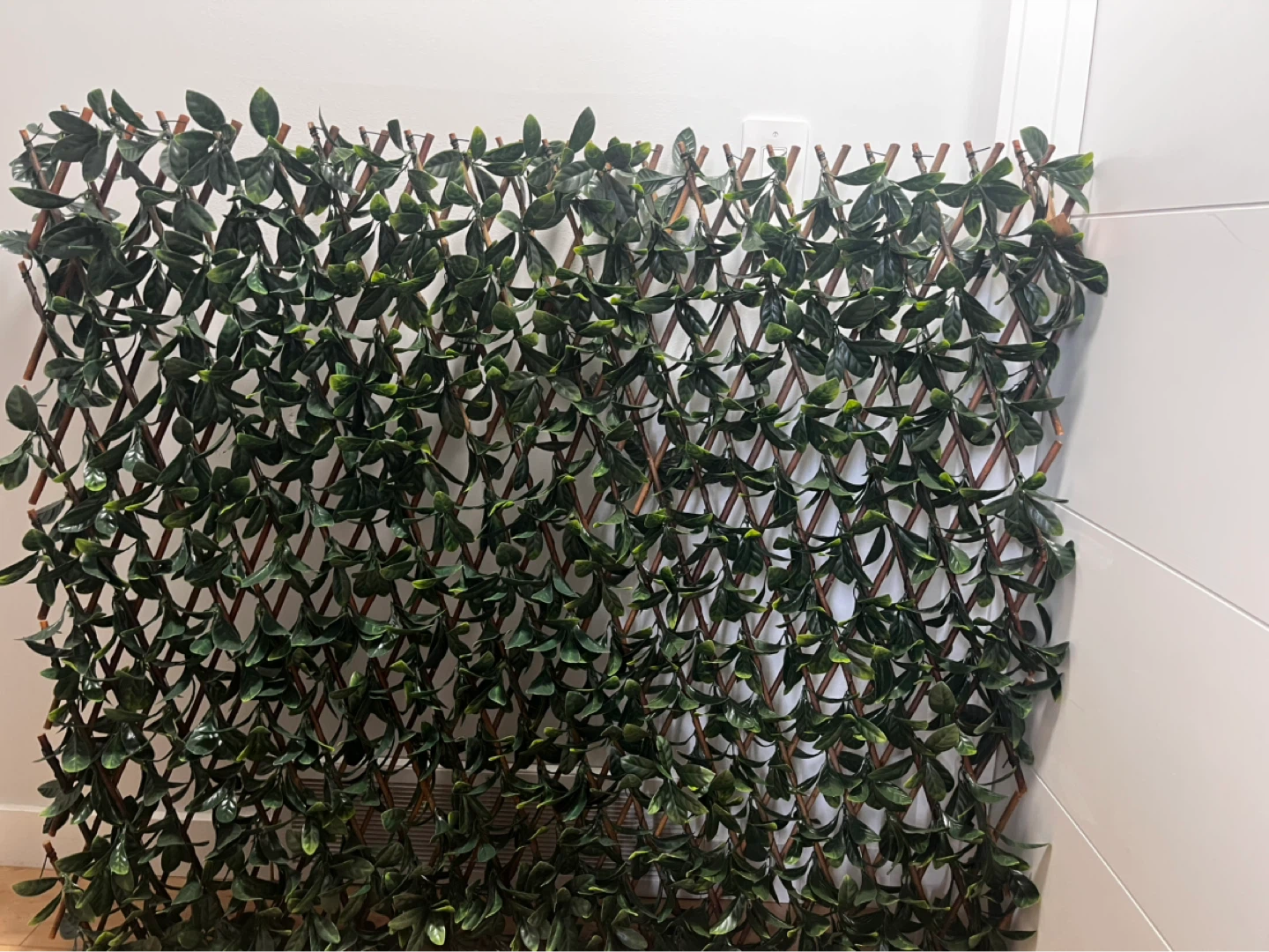 Expandable Faux Leaf Privacy Screen - photo 4