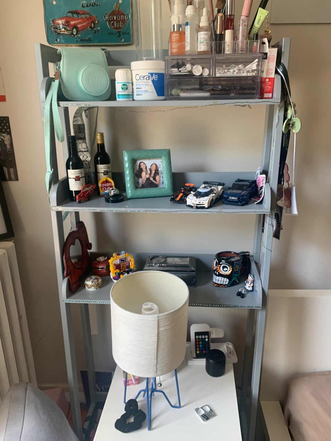 Shelf Unit