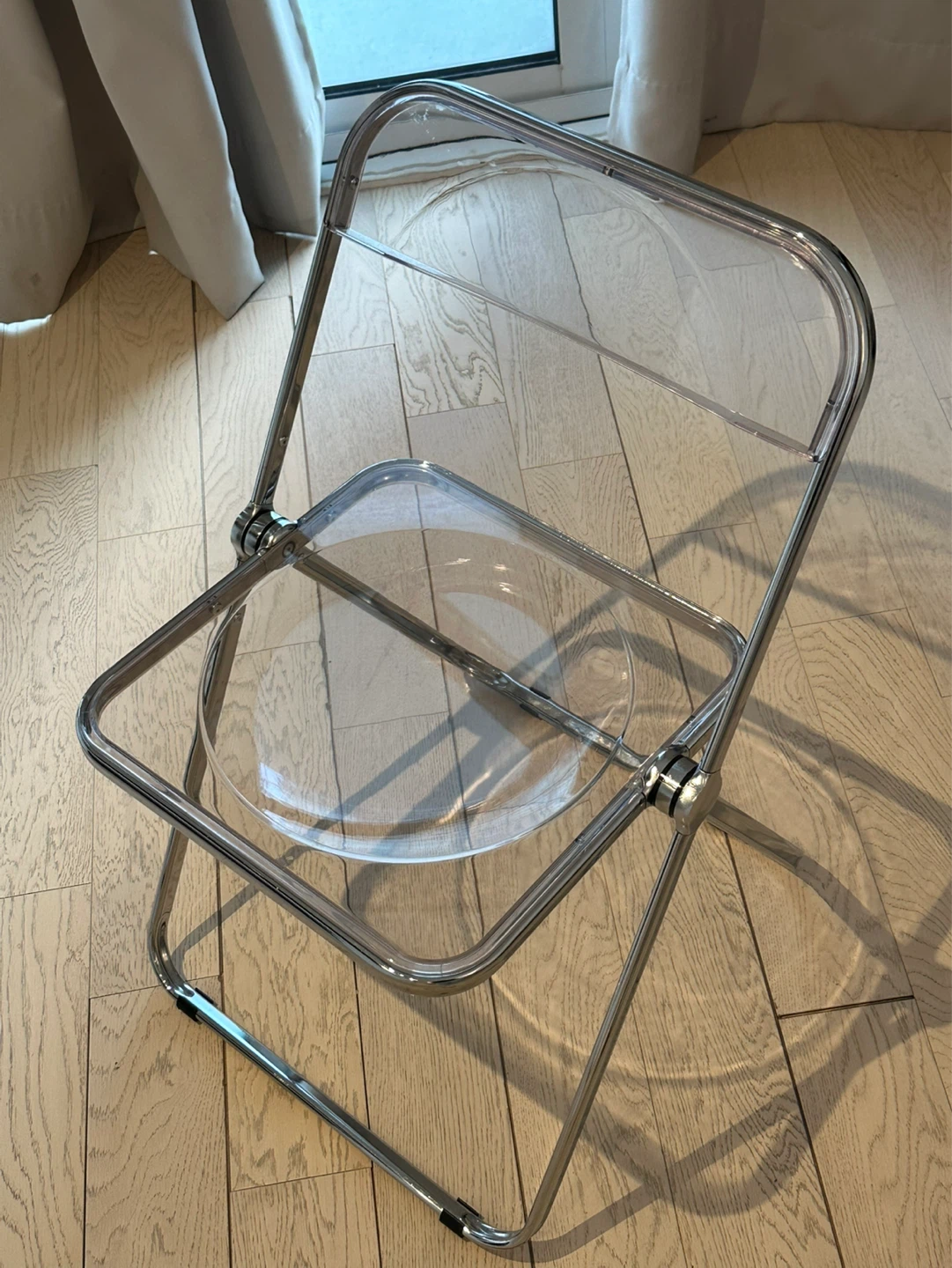 Clear Folding Chair - photo 2