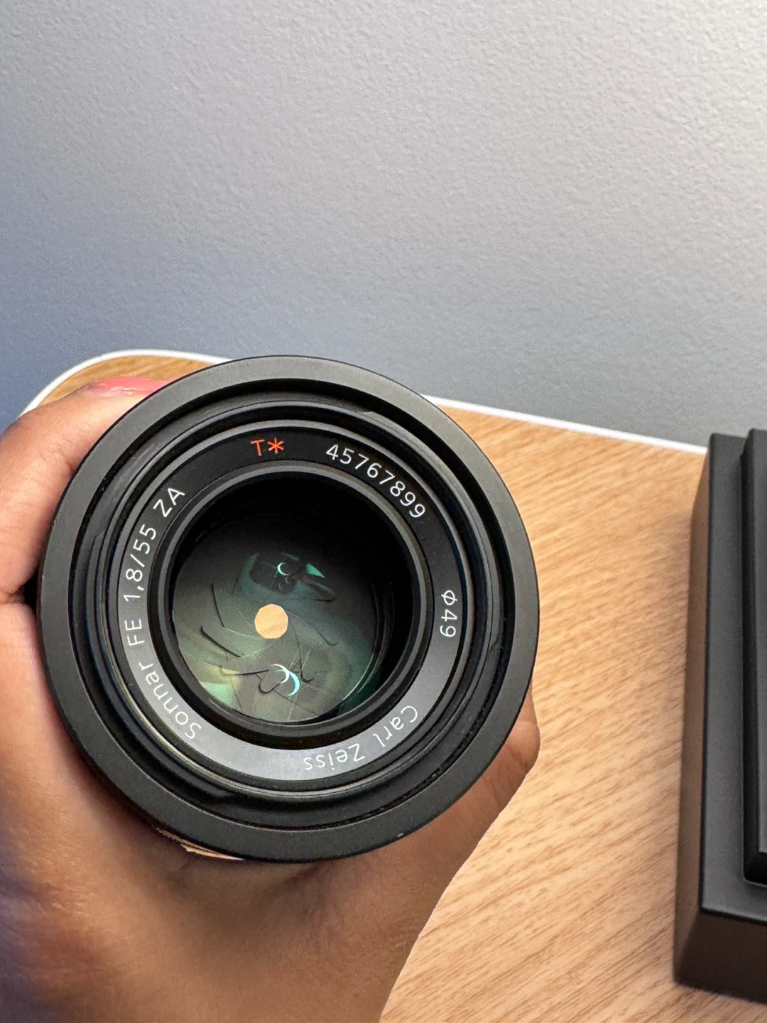 Sony Carl Zeiss Sonnar T* FE 55mm f/1.8 ZA Lens