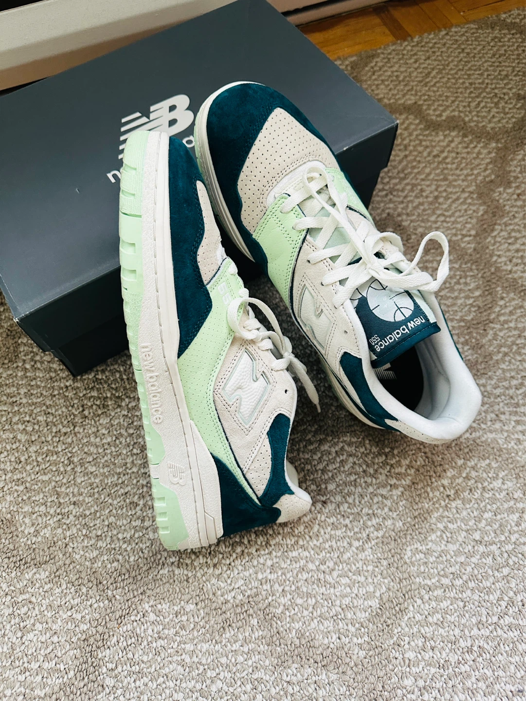 New Balance 550 Sneakers