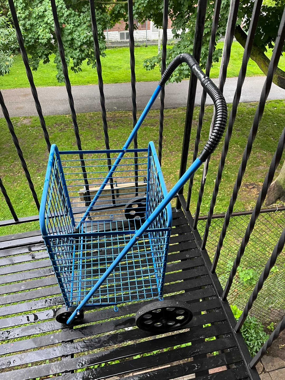 Blue Shopping Cart with Wheels - photo 2