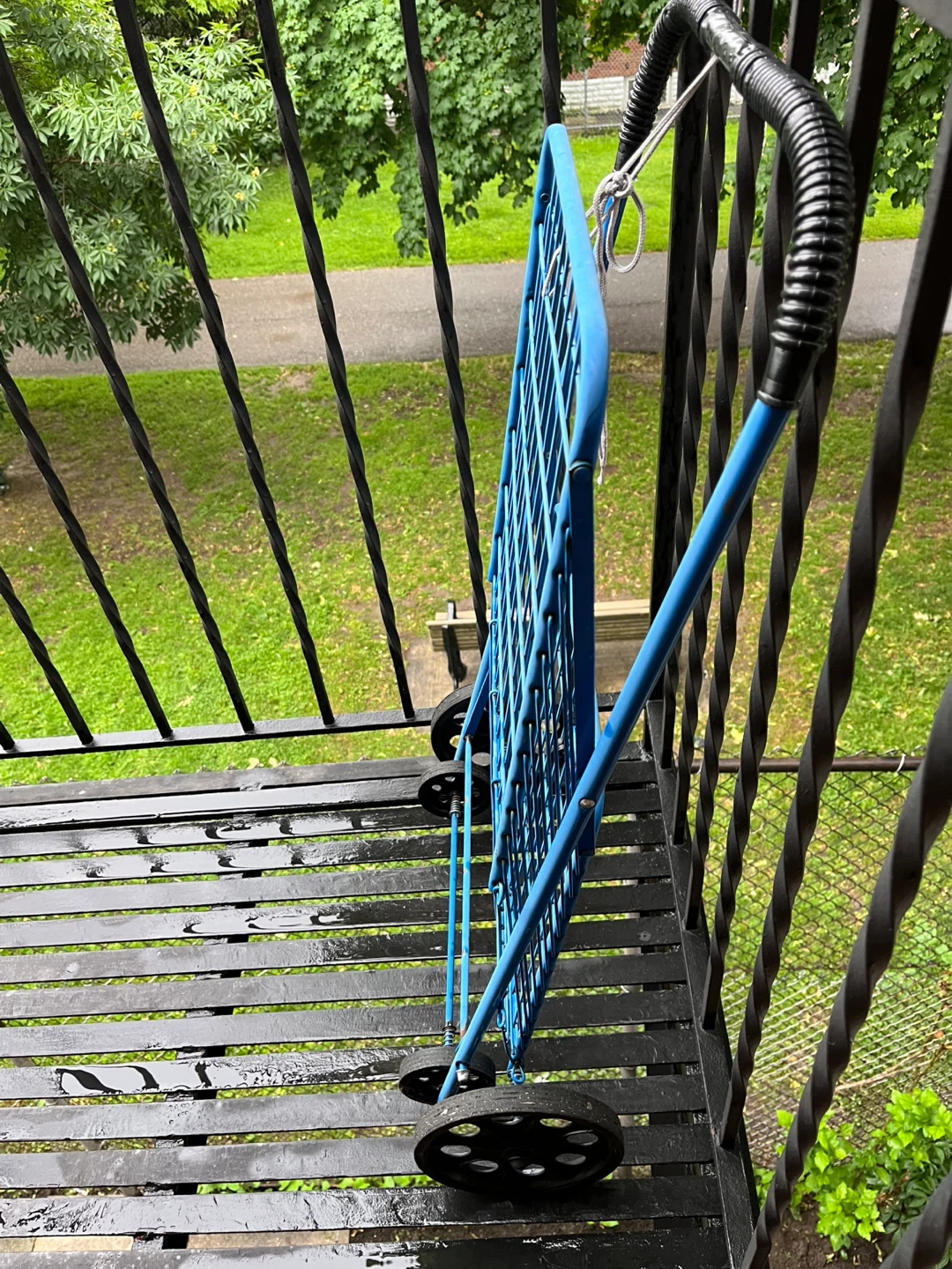 Blue Shopping Cart with Wheels - photo 3