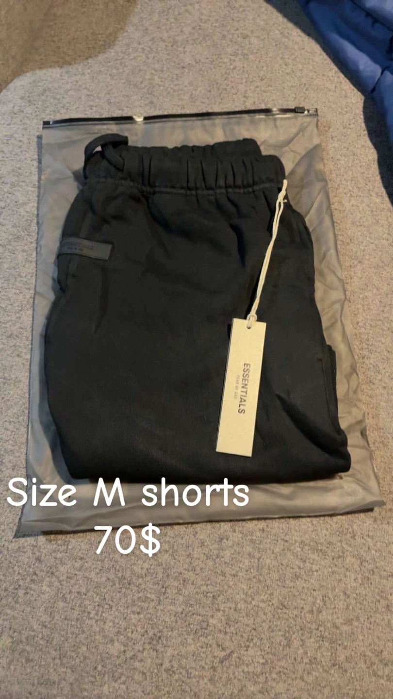 Fear of God Essentials Shorts - Black, Size M