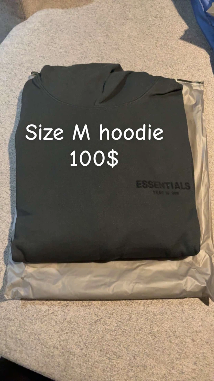 Essentials Fear of God Hoodie - Size M