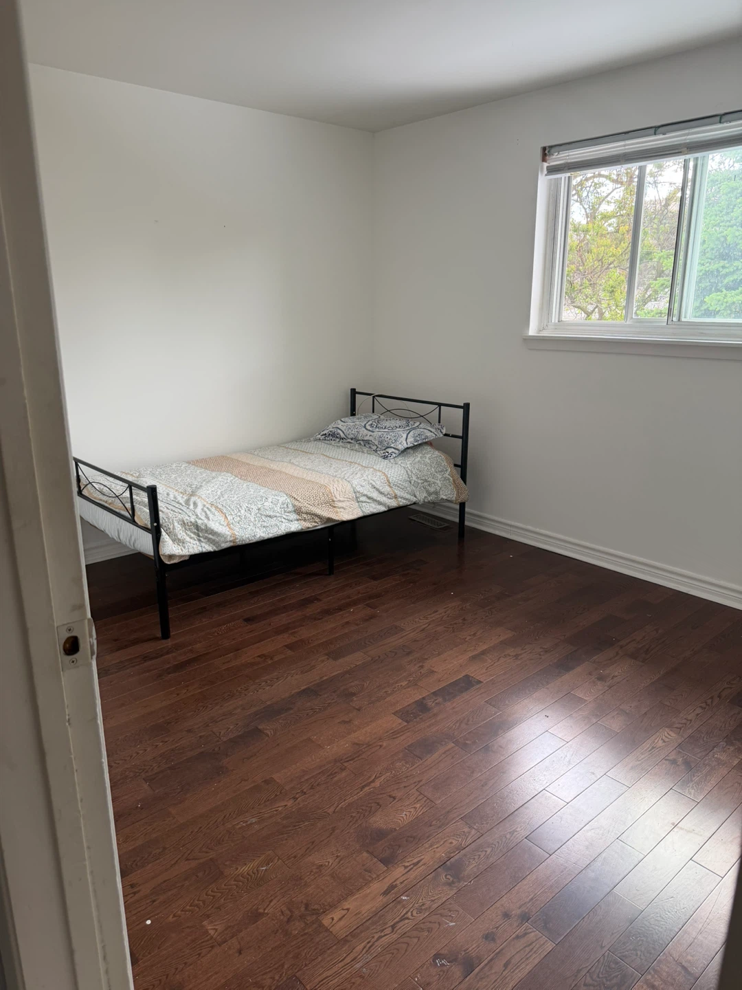 Private room in second floor North York