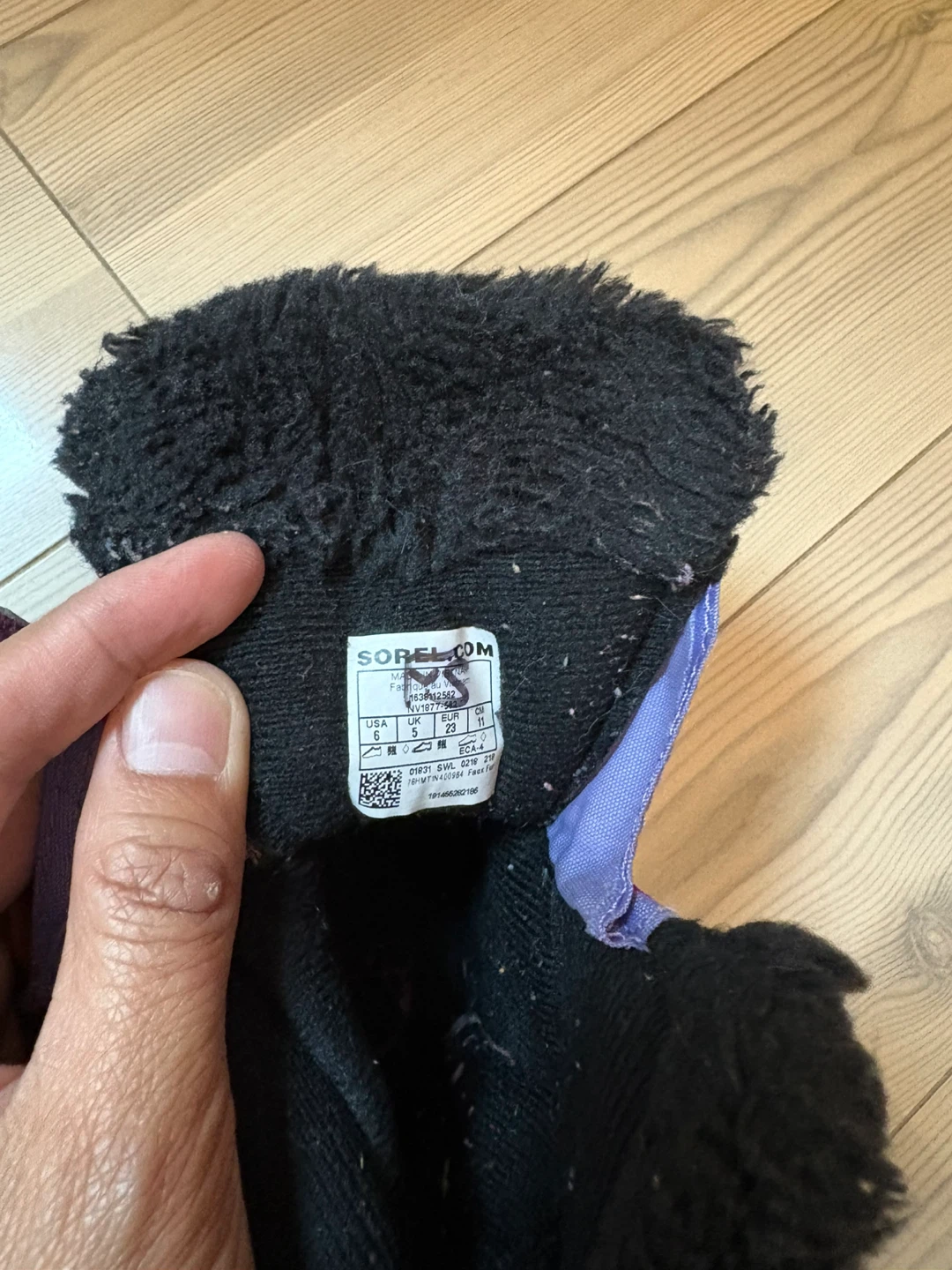 Sorel Winter Boots - Child Size XS - photo 2