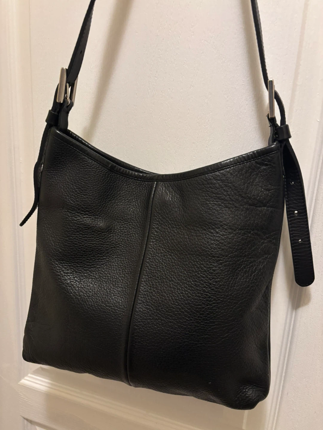 Made in Canada Roots Black Leather Shoulder Bag